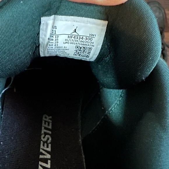 Nigel Sylvester x Air Jordan 4 Bike Air - Picture 12 of 12